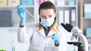 Domáci test DNA ako darček pod stromček? Zlý nápad, varujú lekári