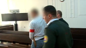 Učiteľ, ktorý zneužíval svoju žiačku, žiada menší trest