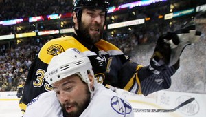 Chára postrachom kosatiek, boja sa ho aj Sedinovci