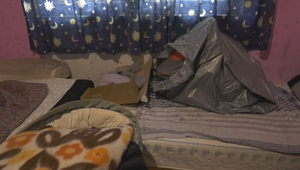 Polícia vyšetruje tragický domáci pôrod v Strážskom. Chlapček sa narodil do legín, matka o tom ani netušila