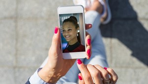 Vertikálne video ako budúcnosť? Táto aplikácia do neho prerába televízne vysielanie