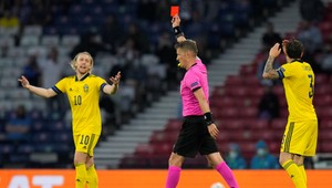 Kriminálny faul z osemfinále Besedina vyradil na pol roka