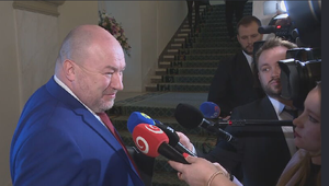 Brífing ministra Huliaka pred rokovaním vlády