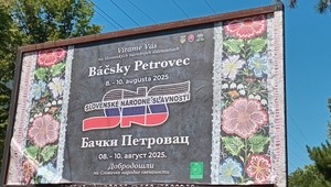 Na festivale slovenskej menšiny v Srbsku útočili stúpenci Vučiča