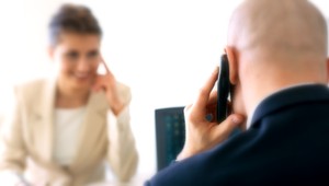 Pozor na podvodné SMS, okradli už tisíce ľudí