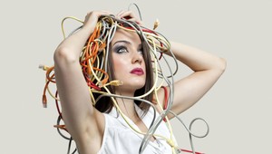 SERVISNÁ TÉMA. Usporiadajte si káble v byte, oplatí sa