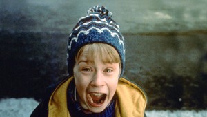 Sám doma a zasnúbený