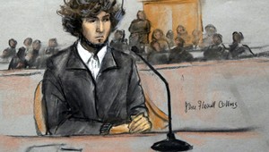 Začína sa proces s atentátnikom z Bostonu, hrozí mu smrť