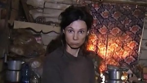 Matka ju vyše 20 rokov väznila v dome a nepúšťala von: FOTO sú len pre silnejšie povahy