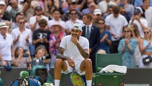 Austrálsky búrlivák neprestáva udivovať