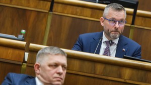 Exkluzívny prieskum AKO pre Na hrane: Kto sú najdôveryhodnejší členovia novej vlády a ktorí najmenej?