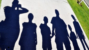 Rodina žila v byte s mŕtvym sedemročným chlapcom