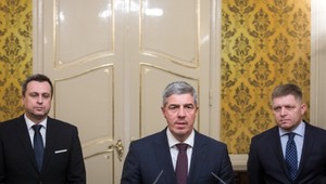 Bugár označil Kočnera za zlo, Danko priznal, že mu sľuboval modré z neba. Fico odmieta, že sa s ním stretol, tak ako znie v Threeme