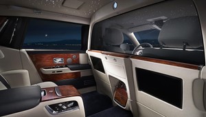 Rolls-Royce opäť prekonal latku luxusu: Vytvoril komfortný osobný priestor pre pasažiera