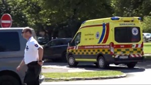 Školáka (12) zrazilo auto priamo na priechode: Za volantom sedel policajt