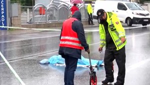 Dôchodkyňu zabila kuriérska dodávka pár metrov od domu. Vodič si ju nevšimol