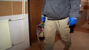 Záhadná smrť filatelistu. V dome bol zabarikádovaný