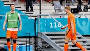 Holandské červené karty na ME sú výrazne spojené s Českom