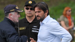 Zásah voči migrantom vo Veľkom Mederi bol primeraný, tvrdí Robert Kaliňák