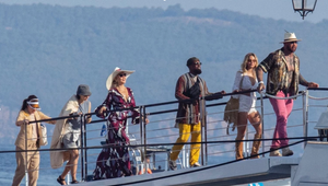 Takto si užívajú hollywoodske hviezdy nakrúcanie v Grécku: Aký film pre nás chystajú?