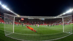 Nike predstavuje novú loptu. Tešiť sa na ňu môžu v Premier League