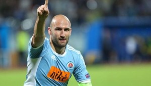 Príde Vittek o ME? Po poslednom zápase má problémy s kolenom