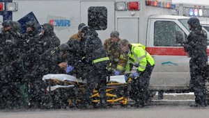 Muž začal strieľať v ústave plánovaného rodičovstva, zabil troch ľudí