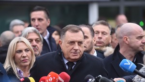Odvolací súd potvrdil väzenie a zákaz politických funkcií pre vodcu bosnianskych Srbov Dodika