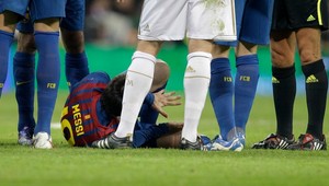 Brutálny Pepe si vyšliapol na Messiho, dostane trest