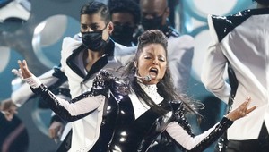 Čaká ju operácia! Janet Jackson už preložila koncerty