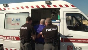 Opitý Jozef sa vyhrážal policajtom. Skončil na psychiatrii