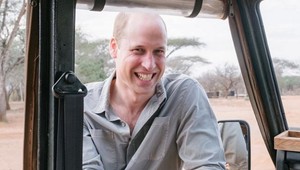 Princ William sa nahneval! Poriadne to natrel dvom najbohatším mužom sveta!