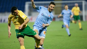 Favoritom na titul Slovan, boj o záchranu otvorený