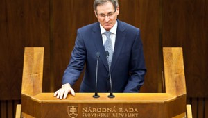 Euroval prešiel, Sulík skončil. Novým šéfom NR SR Hrušovský