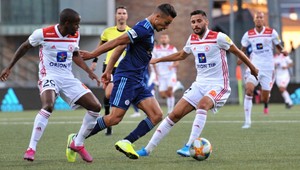 V šlágri nedele Trenčína so Slovanom pod Dubňom parádnych šesť gólov