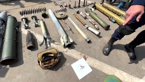 TV JOJ na Ukrajine: Rusko používa aj muníciu s oceľovými klincami