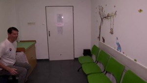 Detské pohotovosti by mali mať skrátené ordinačné hodiny. Opozícia návrh kritizuje