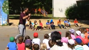 Víťaz X Factoru Bažík platí za to, aby mohol spievať deťom