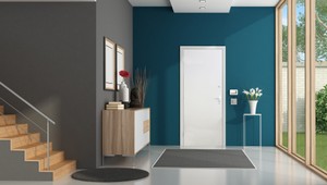 SHERLOCK® uvádza na trh nové modely bezpečnostných dverí, vyrábaných v európskej spolupráci