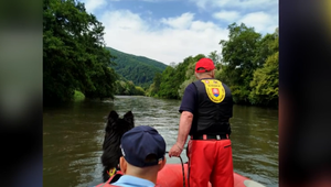 Po hádke s priateľkou skočil z mosta do Hrona: Telo muža už našli