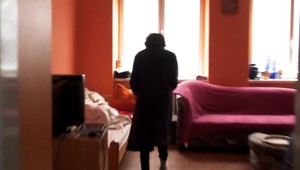 Dôchodkyňa bola osem hodín zavretá v kúpeľni