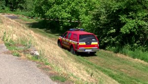 Z Váhu vytiahli telo mŕtvej staršej ženy. Všimli si ho manželia na prechádzke