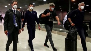 Novak Djokovič po prehratom súde o zrušení víz odletel z Melbourne