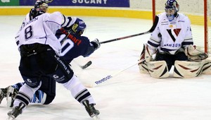 Víťaznú sériu pretrhol Slovanu Martin, Liptáci so Spišiakmi s debaklami