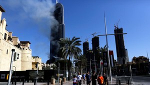 S požiarom hotela v Dubaji bojovali štyri skupiny hasičov, uhasili ho napoludnie