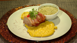 Teľacie kare caparová omáčka cícerové pyré