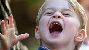 Princ George ide do školy, v ktorej je zakázané mať najlepšieho priateľa