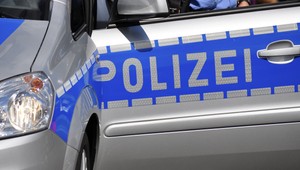 Opitý vodič zaspal a nechal 88-ročnú ženu zamknutú v mrazivej sanitke