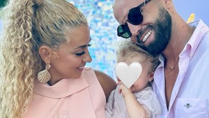 Dcérka Vierky Ayisi a Janyho Landla má už 1 rok: TOP oslava, a pozrite sa na tú tortu!