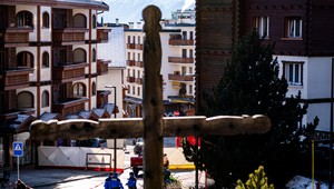 Požiar v Crans-Montane: pitva vylúčila ušliapanie 16-ročného chlapca, mladík sa zrejme udusil